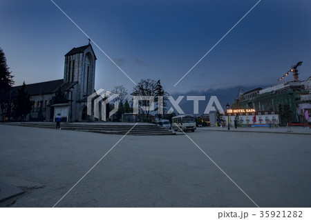SAPA VIETNAM - NOV4,2017 35921282
