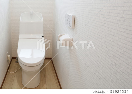 新築住宅 トイレ 35924534