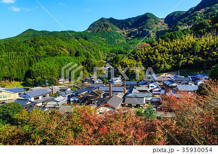 鍋島焼窯元の紅葉　佐賀県　伊万里市 35930054