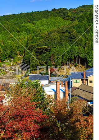 鍋島焼窯元の紅葉 佐賀県 伊万里市 鍋島焼窯元の紅葉 佐賀県 伊万里市 35930061