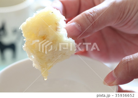 パンと蜂蜜 パンと蜂蜜 35936652