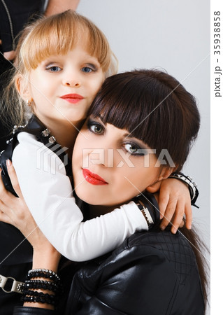 family family 35938858