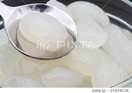 パームフルーツ（パームナッツ）：Sugar Palm Fruit (Kaong) 35948336