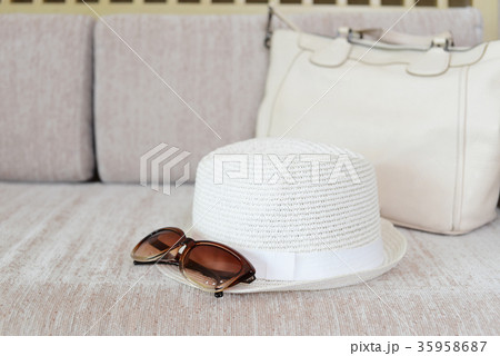 ファッショングッズ 35958687