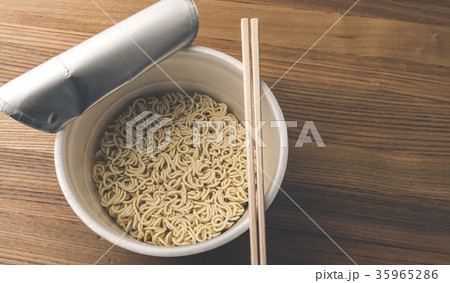 カップ麺 カップ麺 35965286