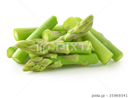 ripe green asparagus 35969341