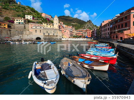 Vernazza quay, Cinque Terre 35970943
