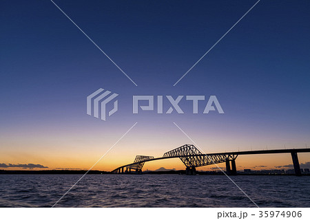 東京ゲートブリッジ　富士山　夕景 35974906