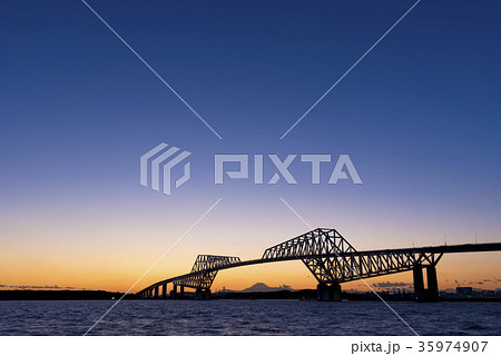 東京ゲートブリッジ　富士山　夕景 35974907