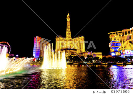 ラスベガス 街並み 夜 ラスベガス 街並み 夜 35975606