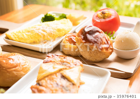 close up of brunch close up of brunch 35976401