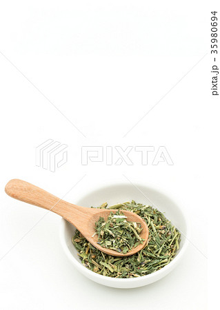 お茶用アルファルファ: Alfalfa leaves 35980694