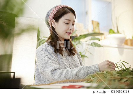 女性 女 女の子 35989313