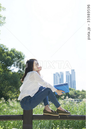 女性 女 女の子 35989596