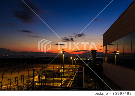 神戸空港の夕暮れ日没後の写真素材