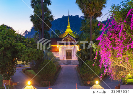 Royal Palace Haw kham of the National Royal Palace Haw kham of the National 35997654
