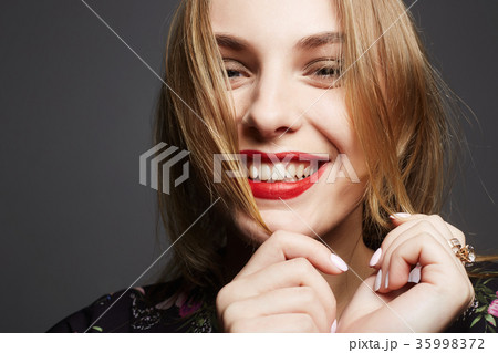 beautiful girls smile.happy young woman beautiful girls smile.happy young woman 35998372