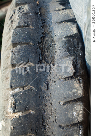 Automotive tires damage, burst, leakage 36001257