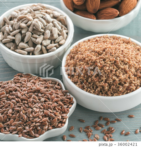 LSA mix, Linseed, Sunflower seeds, Almonds 36002421