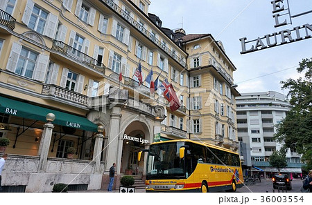 ドロミテ　イタリア ボルツァーノ市街 36003554