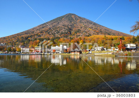 紅葉の男体山 紅葉の男体山 36003803