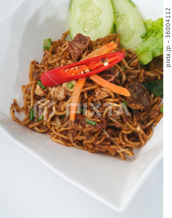 Stir fry noodles Stir fry noodles 36004112
