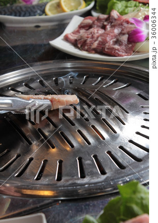 barbecued barbecued 36006344