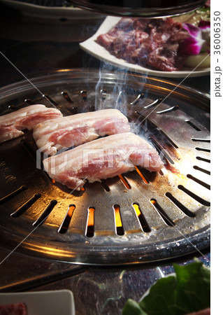 barbecued barbecued 36006350