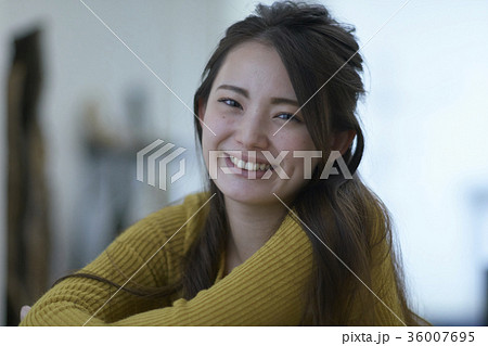美容室に来た学生 36007695