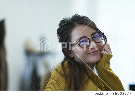 美容室に来た学生 36008277