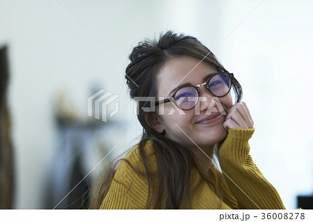 美容室に来た学生 36008278