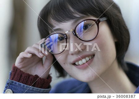 美容室に来た学生 美容室に来た学生 36008387