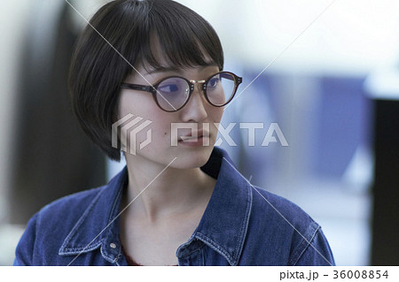 美容室に来た学生 美容室に来た学生 36008854