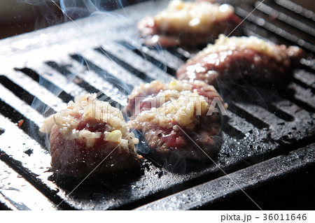barbecued 36011646