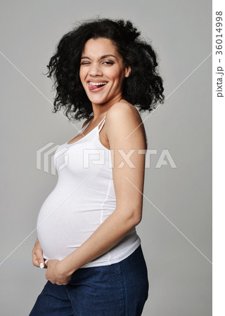 Pregnant woman portrait Pregnant woman portrait 36014998