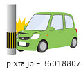 自動車　電柱にぶつかる　人物無し 36018807