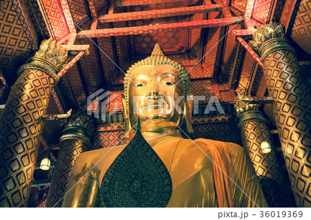 The main Buddha image, Wat Phanan Choeng 36019369