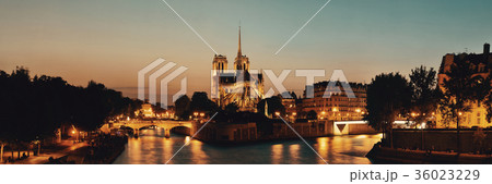Notre Dame de Paris Notre Dame de Paris 36023229