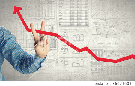 Financial growth 36023603