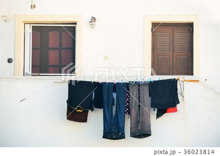 Laundry and window 36023814