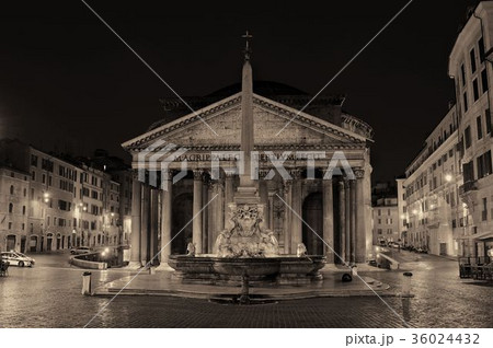 Pantheon 36024432