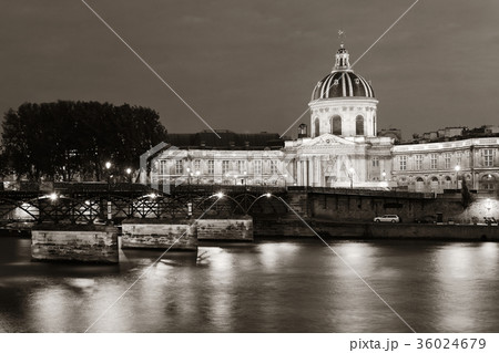 River Seine River Seine 36024679