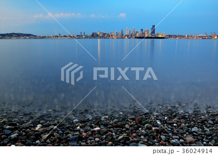 Seattle skyline 36024914
