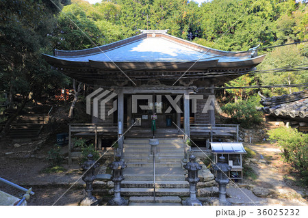 四国霊場第18番札所「恩山寺」本堂 36025232