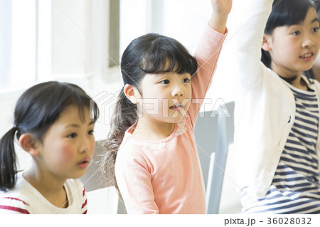 小学生　複数 36028032