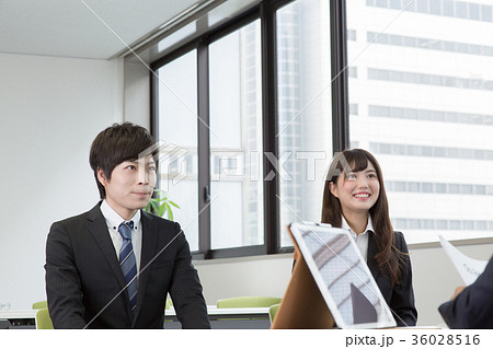 面接　就職 36028516