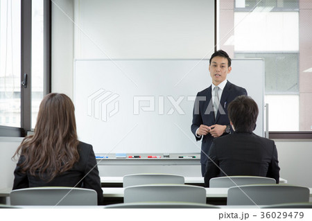 会社訪問　就活 36029479