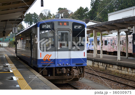 のと鉄道七尾線　穴水駅 36030975