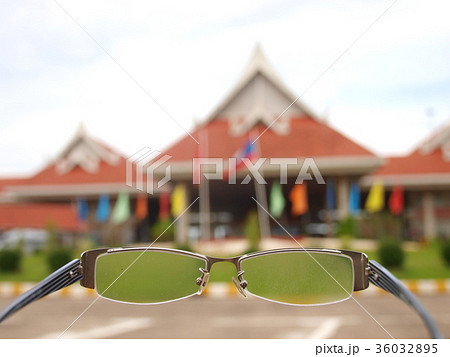 cheap senior reading glasses with blur background 36032895