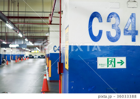 駐車 パーキング 儚い 36033388